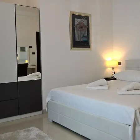 Marina Bay Zenta Luxury 4* Guest house Split