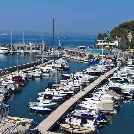 Guest house Marina Bay Zenta Luxury 4*