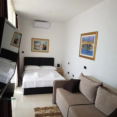 Guest house Marina Bay Zenta Luxury 4* Split