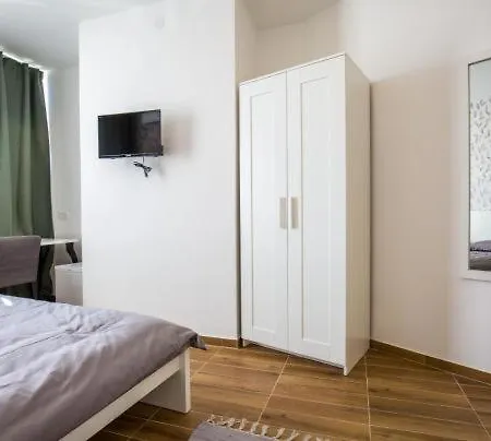 Guest house Marina Bay Zenta Luxury 4* Split