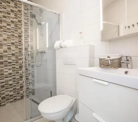 Marina Bay Zenta Luxury 4* Guest house Split